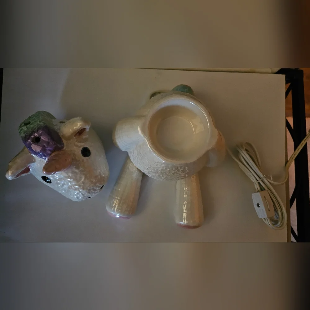 SCENTSY - Picture 6 of 6